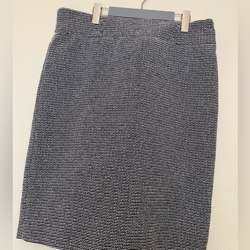 Nine West Black and White Pencil Skirt